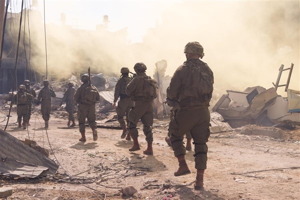IDF’nin aranan kişilere yönelik operasyonları sürüyor