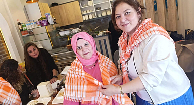 Sakarya İpekyolu Kültür ve Dayanışma Derneği Kadın Kolları Kahvaltı Programında Buluştu