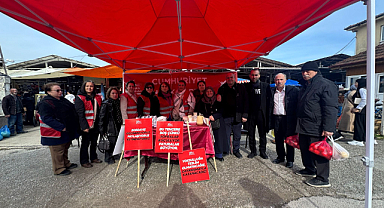 Akyazı pazarının her köşesinden geçinemiyoruz çığlıkları yankılandı