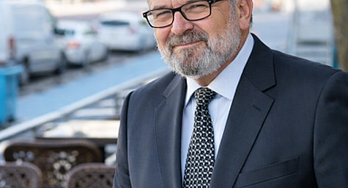 Sahaya İnmeden Siyaset Olmaz