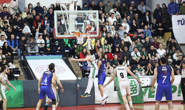 Büyükşehir basketbol yarı final serisine galibiyetle başladı