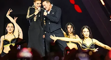 Gülben Ergen ve Mustafa Sandal'dan sürpriz düet