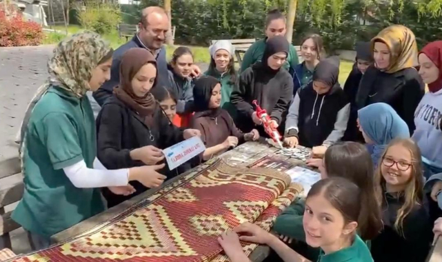 Okullarımız İyilikte Yarışıyor: Şehit Yılmaz Ercan Kız Anadolu İmam Hatip Lisesi'nden Camilerde Hijyen İçin 