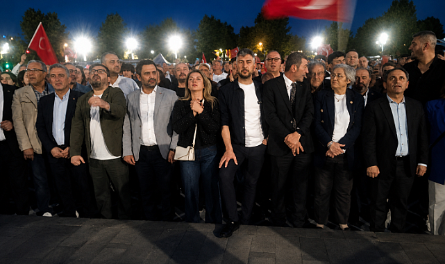 CHP Sakarya Örgütünden Özgür Özel'e Destek Yürüyüşü