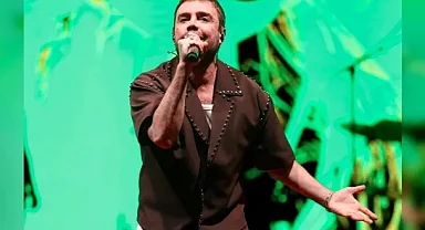Murat Dalkılıç, sahnelere muhteşem bir dönüş yaptı