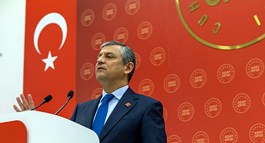 Özgür Özel: 
