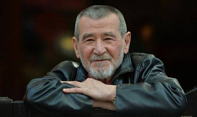 BİR ŞAİRİ DEĞİL, BİR VİCDANI UĞURLADIK